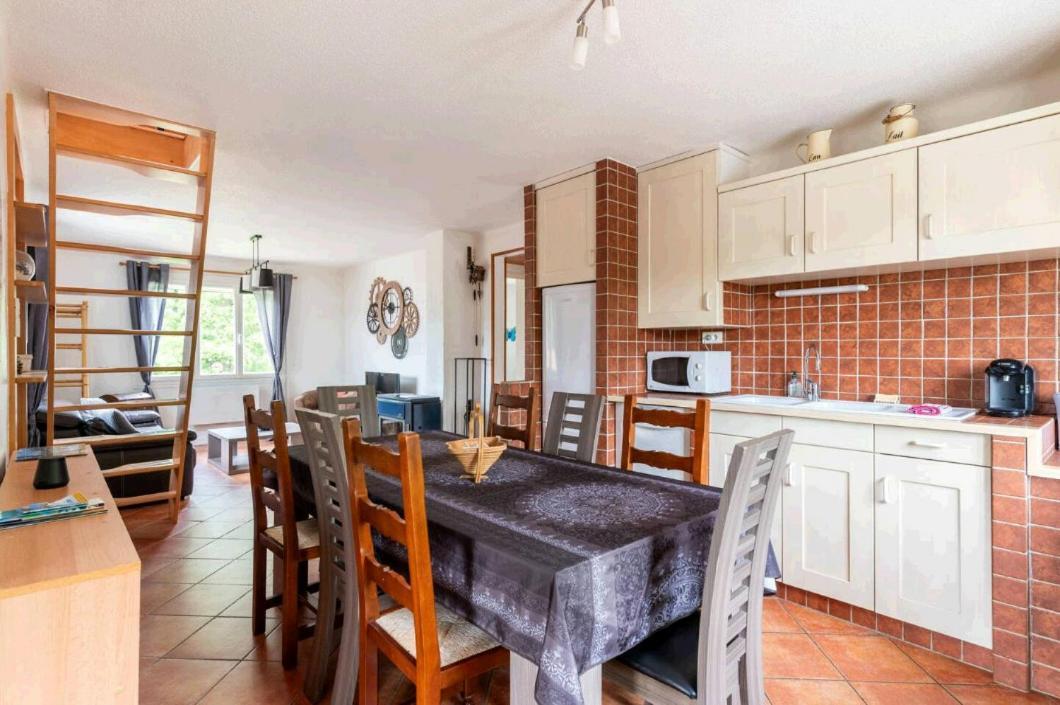 Jolie Appart T4 La Zoune Avec Jardin 8 Personnes Chorges Exterior photo